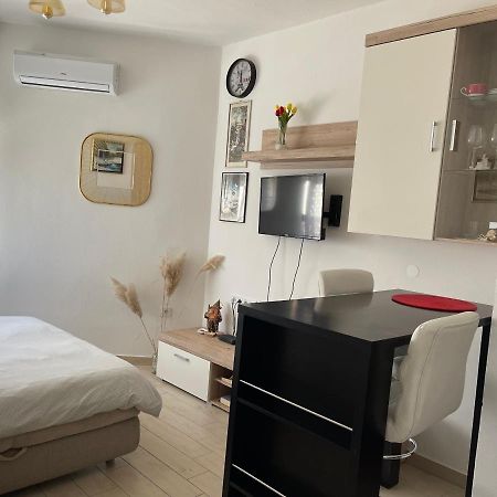 Elena Apartman Palit Kültér fotó