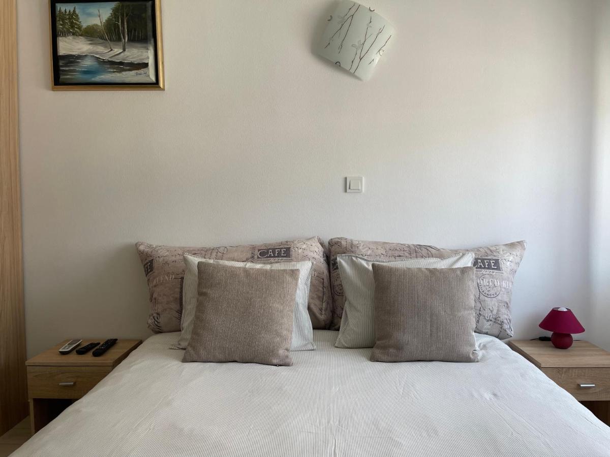 Elena Apartman Palit Kültér fotó