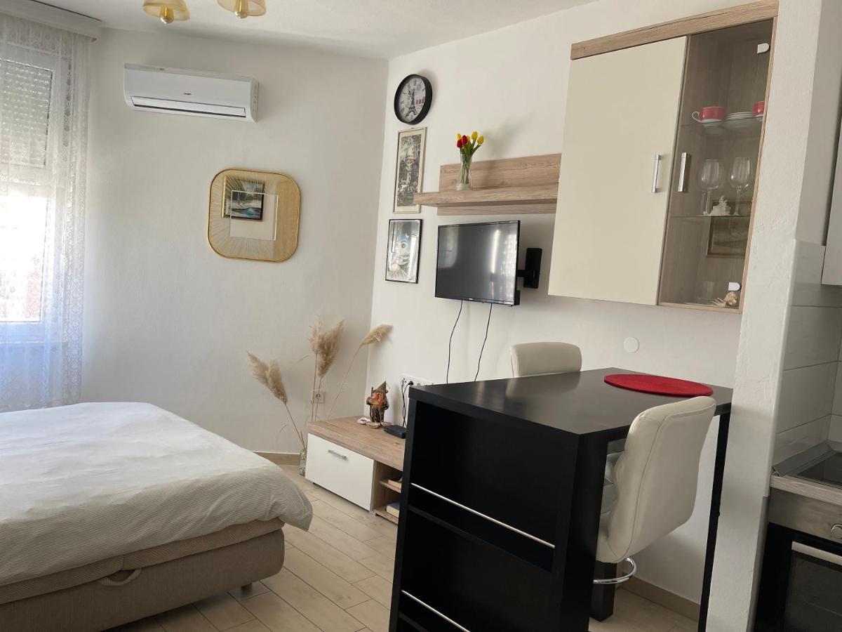 Elena Apartman Palit Kültér fotó